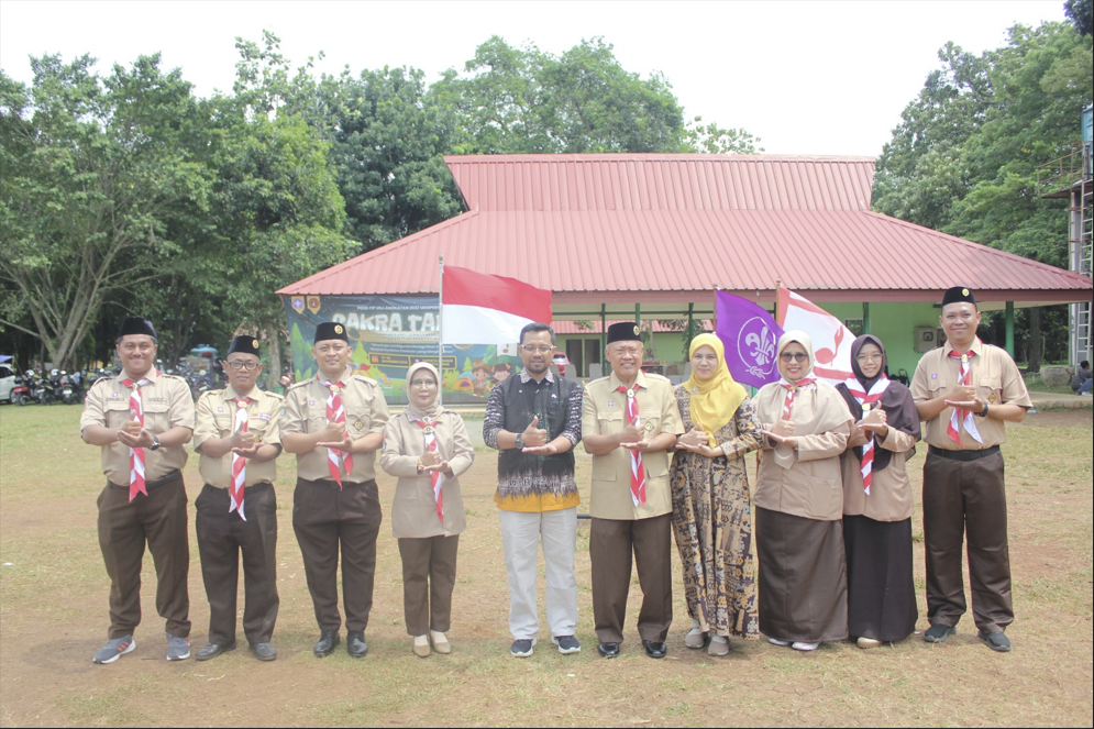 Tingkatkan Karakter dan Kemampuan Kepramukaan Bagi Calon Guru, Prodi PGSD FIP UNJ Gelar Perkemahan Cakra Taruna