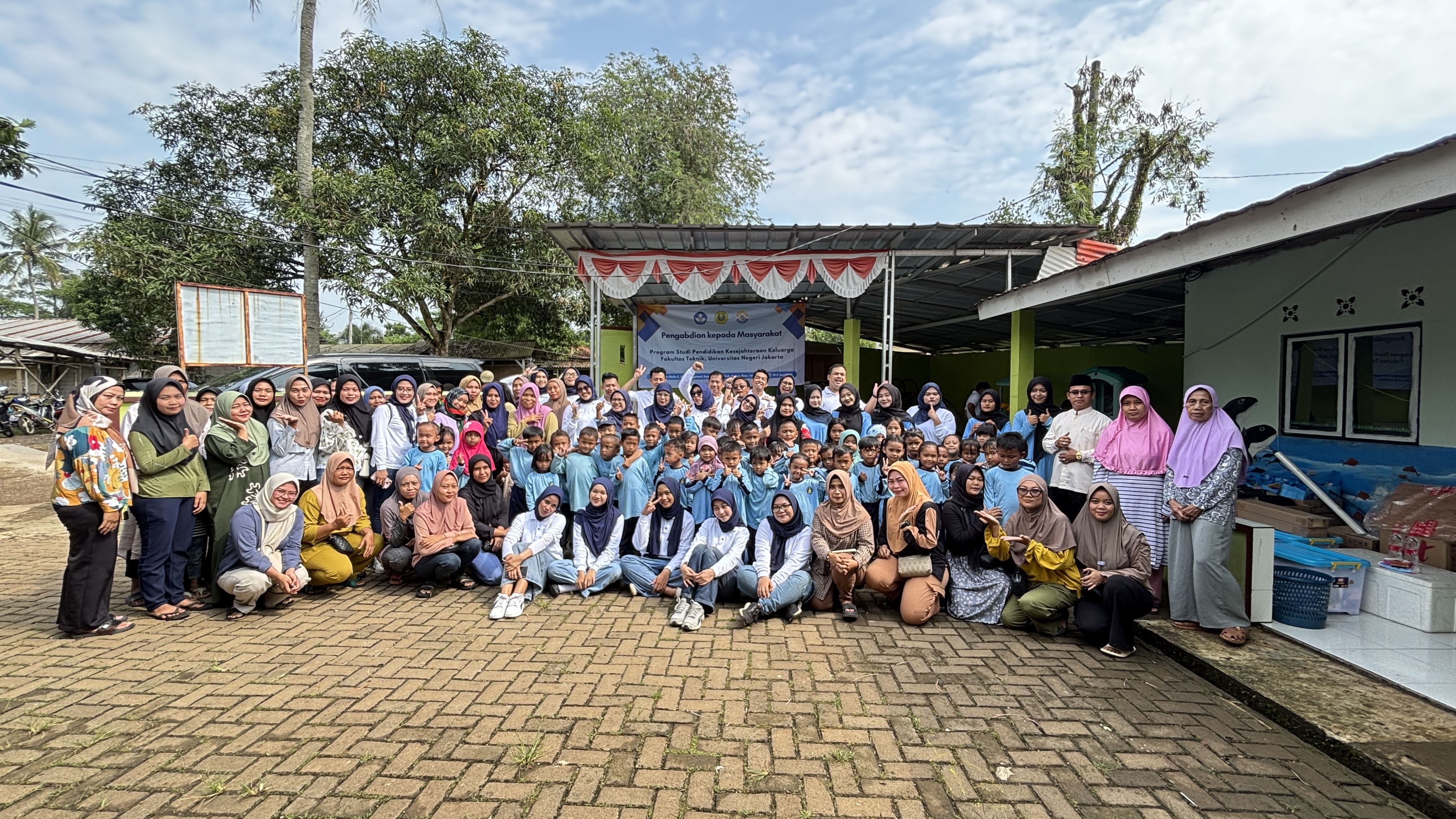 Prodi PKK FT UNJ Gelar Pelatihan Optimalisasi Perkembangan Anak Usia Dini di Jonggol