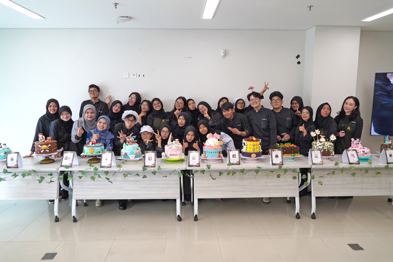 Program Studi S1 Pendidikan Tata Boga FT UNJ Selenggarakan Festival Dekorasi Kue