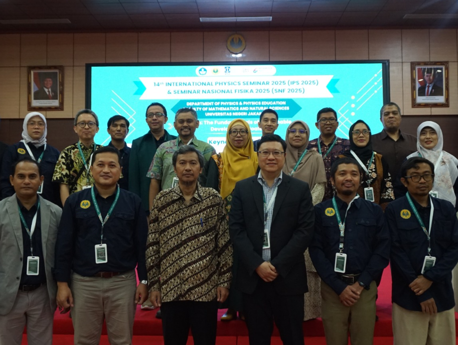Rumpun Fisika FMIPA UNJ Gelar Seminar Internasional IPS SNF 2025