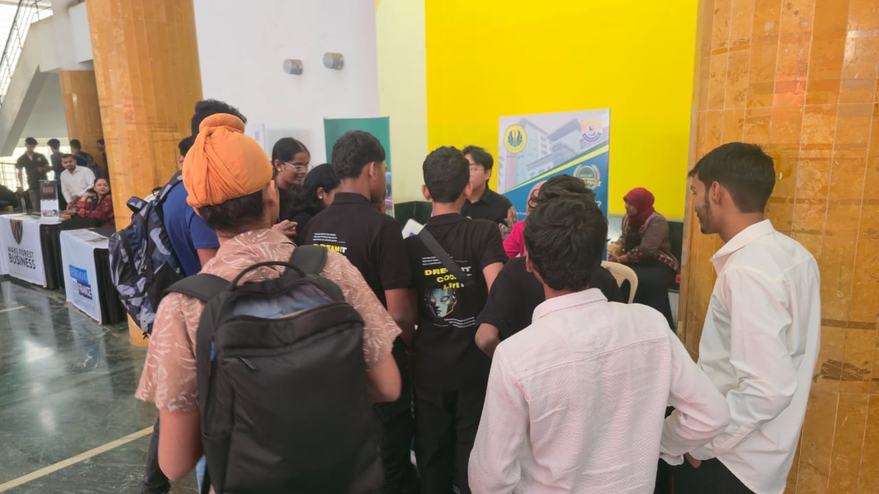 Perkuat Jejak Internasionalisasi dan Reputasi Global, UNJ Turut Berpartisipasi dalam Techfest 2025 IIT Bombay, India